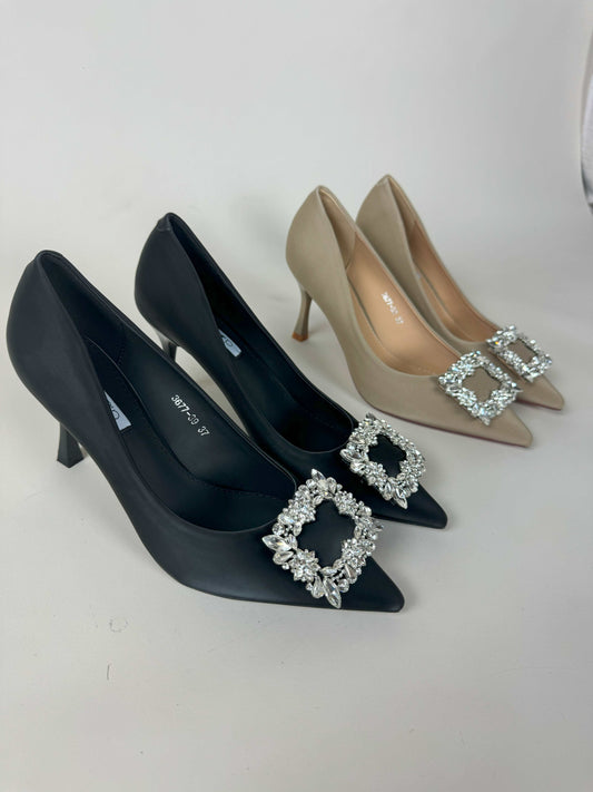 Queen- classic heels