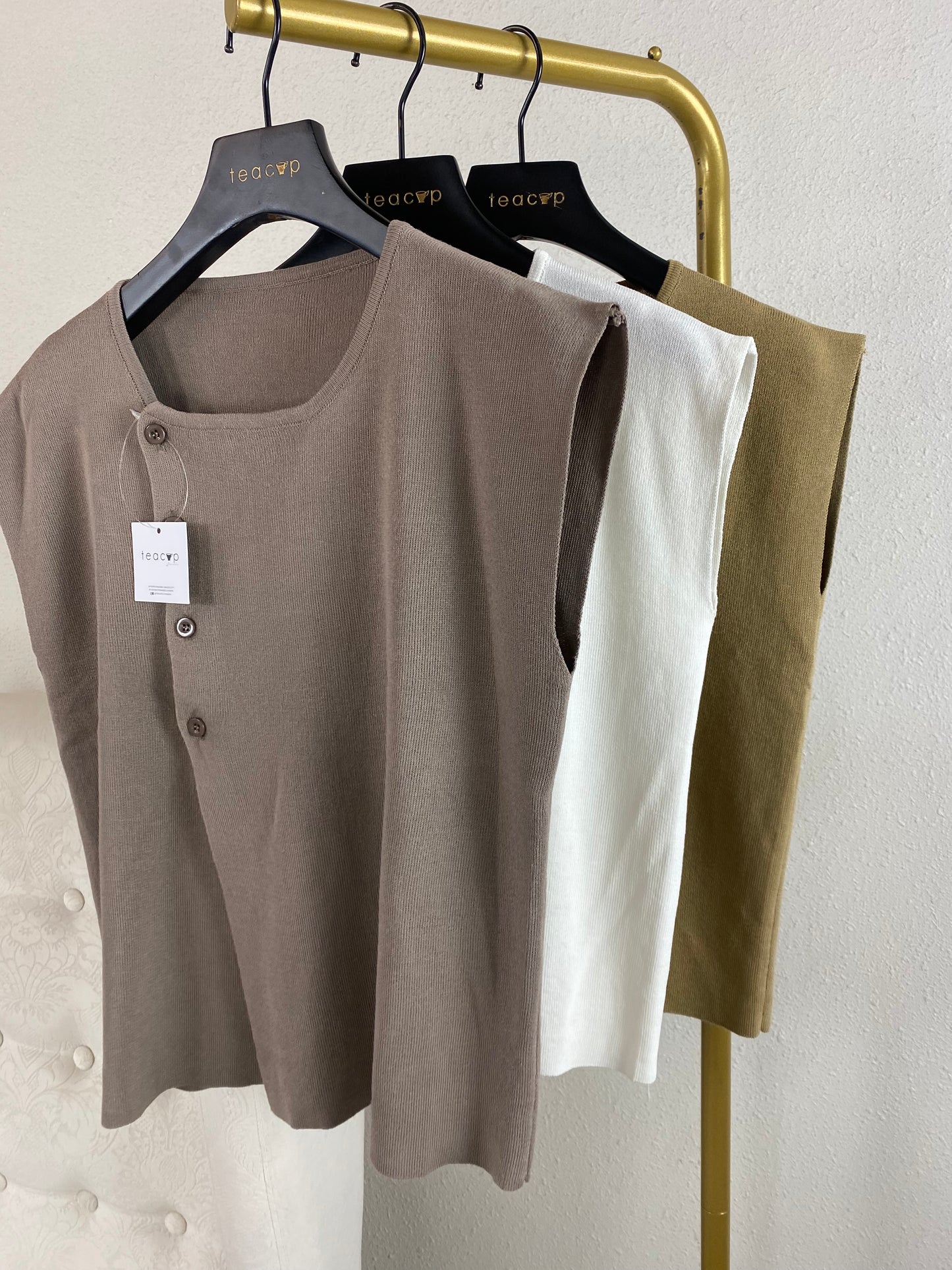 Knit Top Vest